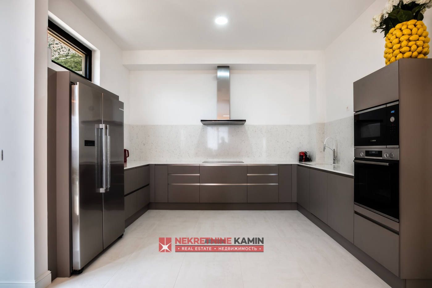 Квартира, 6803 м², 2 520 000$ — FAKTOR